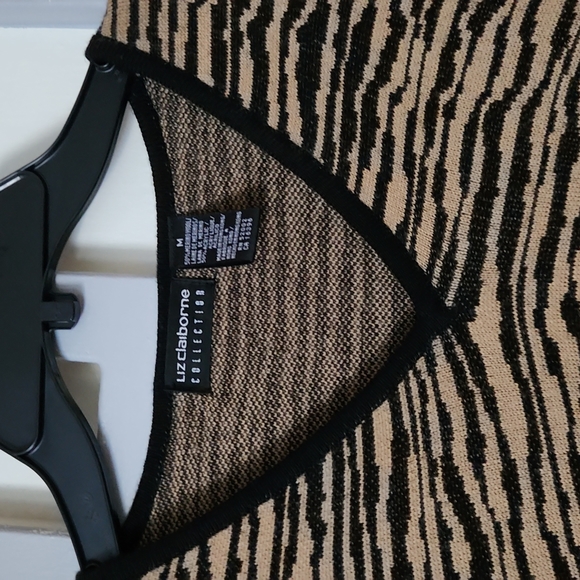 Sweater - Picture 2 of 6